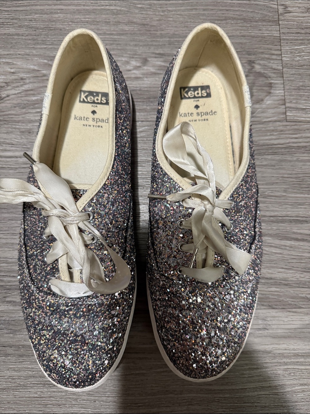 Keds X Kate Spade Sneaker Womens 10 Silver Champion Glitter Low Lace Up - Picture 3 of 16